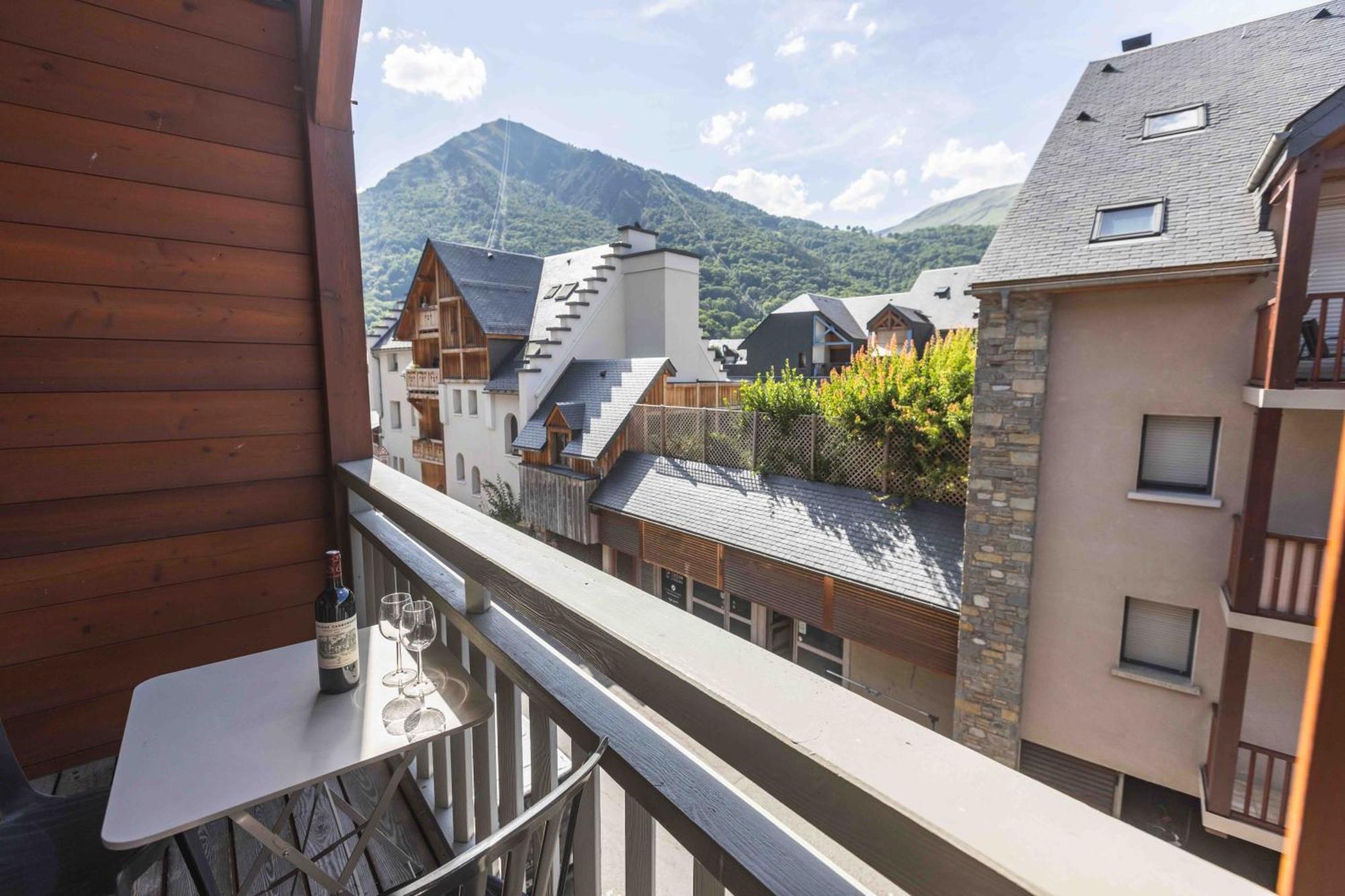 Ferienwohnung Le Rioumajou 2 - Grand T4 - Piscine - Centre St Lary Saint-Lary-Soulan Exterior foto
