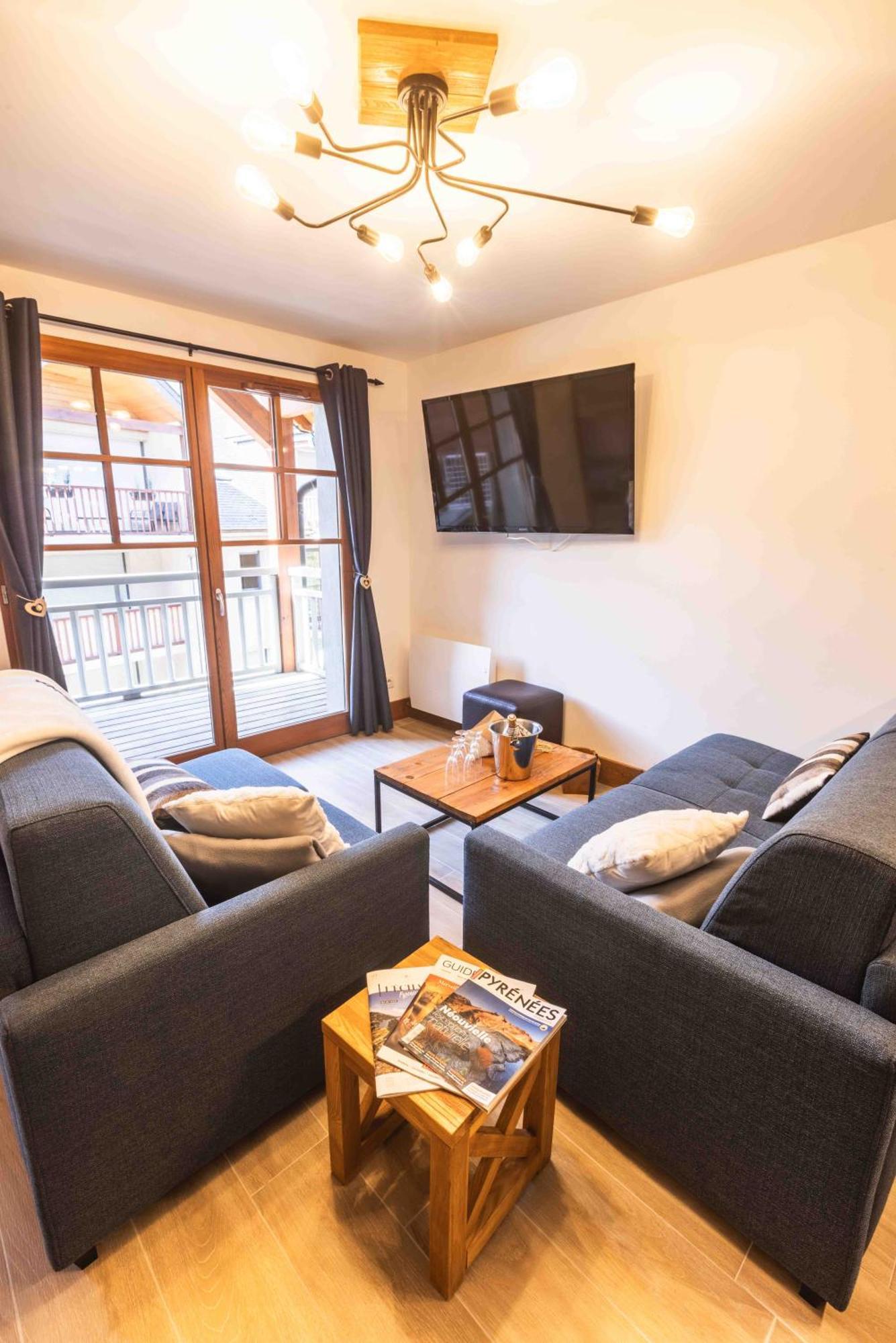 Ferienwohnung Le Rioumajou 2 - Grand T4 - Piscine - Centre St Lary Saint-Lary-Soulan Exterior foto